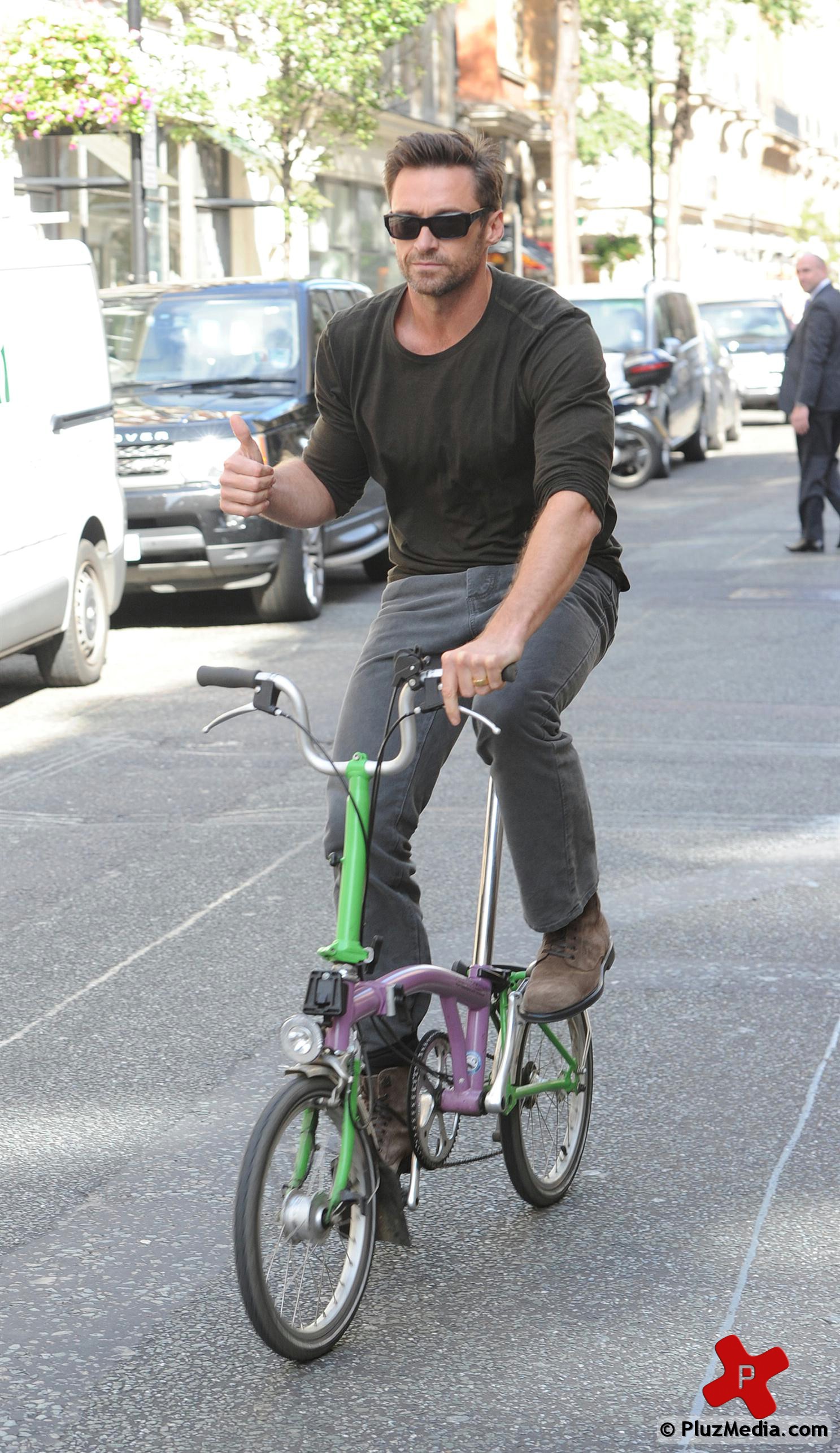 Hugh Jackman leaves the Radio 1 studios Photos | Picture 75434